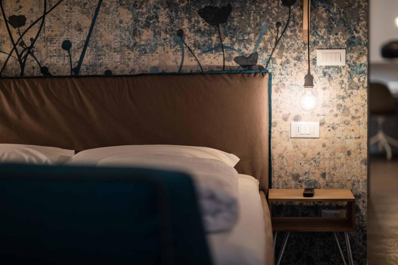 Stay Cooper L Guesthouse Zum Loewen Merano Exterior photo