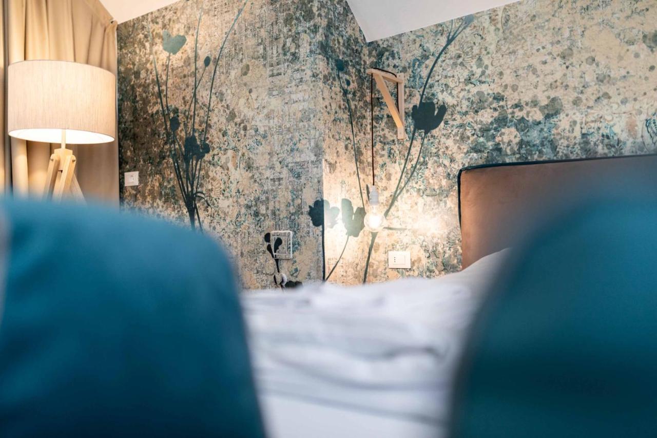 Stay Cooper L Guesthouse Zum Loewen Merano Exterior photo